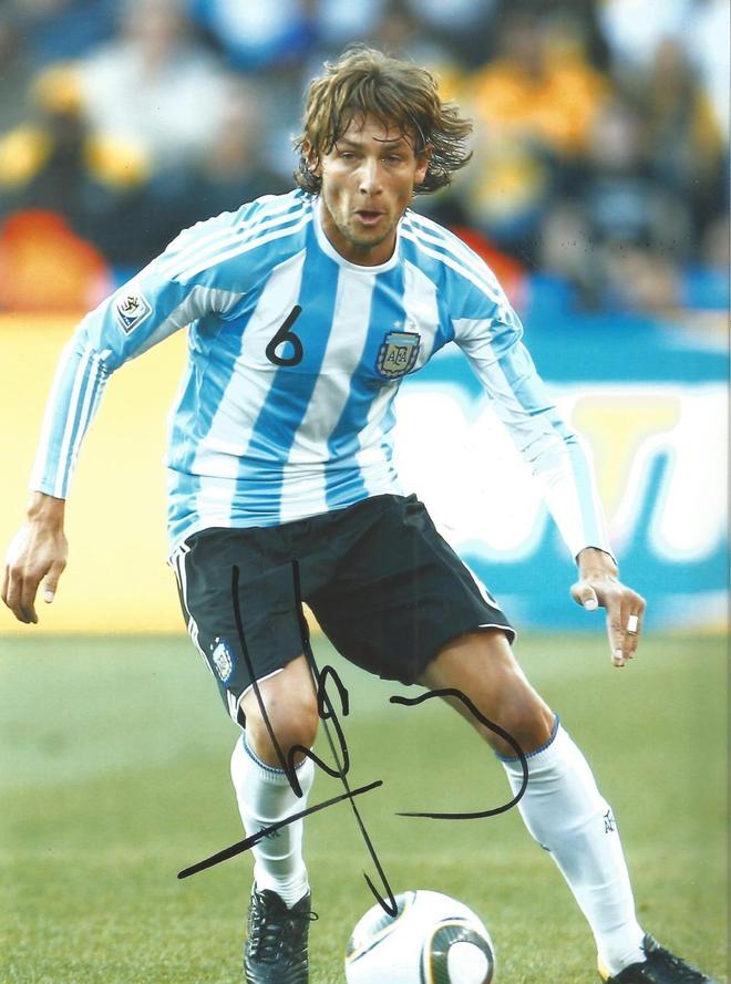 yihao app-法国杯赛程吃紧；曼联冲刺阶段战术微调；压力陡增；年轻球员得到机会-yihao app