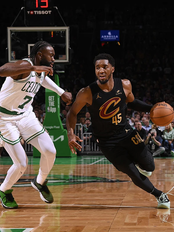 壹号娱乐-波士顿凯尔特人训练开放日，今晨单刀错失引欢呼，全明星赛在即，训练强度明显提升的简单介绍-壹号娱乐