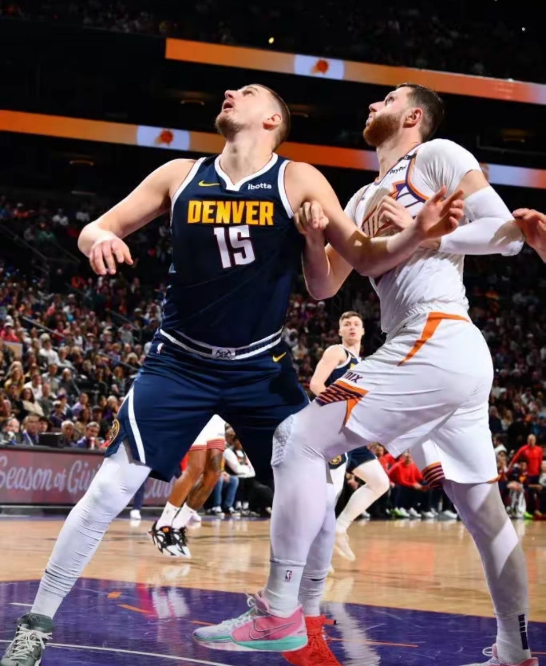 壹号-赛后NBA季后赛传出新动向，菲尼克斯太阳主帅复盘，管理层表态：目标明确，团队化学反应显著的简单介绍-壹号